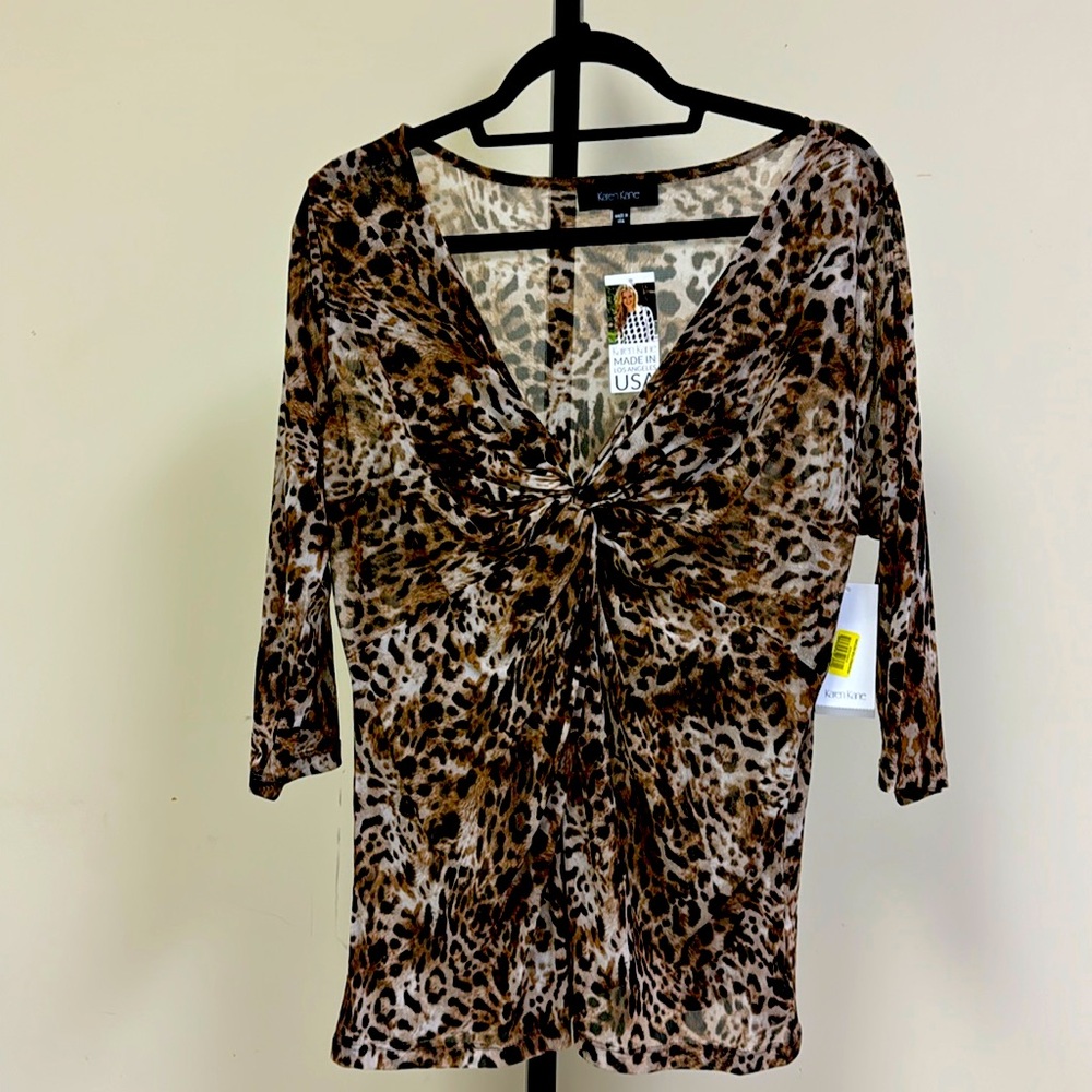 Plus size Karen Kane leopard print top